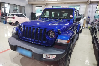 Jeep 牧马人 2019款 2.0T Sahara 四门版 国VI