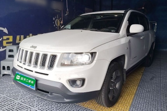 Jeep 指南者(进口) 2014款 改款 2.4L 四驱舒适版