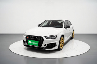 奥迪A4L 2017款 Plus 45 TFSI quattro 运动型