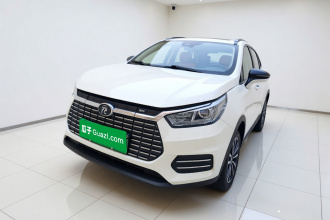 比亚迪 元新能源 2019款 EV360 智联领尚型