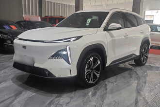 吉利银河 银河L7 2024款 1.5T 115km MAX  龙腾版