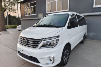 东风风行 菱智 2017款 M5L 1.6L 7座标准型