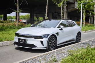 极氪007GT 2025款 后驱智驾版 75kWh