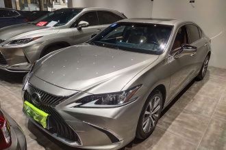 雷克萨斯ES 2020款 200 卓越版