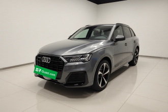 奥迪Q7 2021款 55 TFSI quattro S line运动型