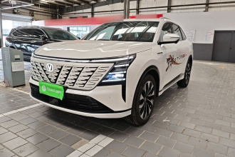 长安CS75 PLUS 2025款 第四代 UItra 2.0T 新蓝鲸 智慧智擎型