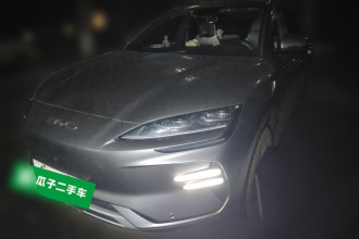 比亚迪 宋PLUS新能源 2024款 荣耀版 EV 520km 尊贵型