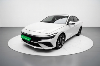 现代 伊兰特 2023款 1.5L CVT LUX尊贵版