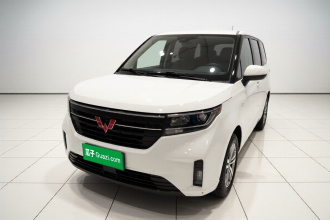 五菱汽车 五菱宏光PLUS 2019款 1.5T 手动豪华型 7座