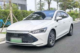 比亚迪 秦PLUS 2021款 DM-i 55KM 旗舰型