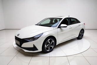 现代 伊兰特 2022款 1.5L CVT LUX尊贵版