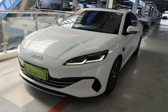 比亚迪 海豹06新能源 2025款 DM-i 智驾版 80KM尊贵型