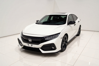 本田 思域 2021款 HATCHBACK 220TURBO CVT潮酷控