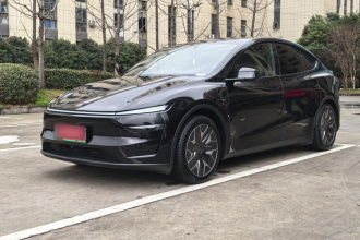 特斯拉 Model Y L 2025款 长续航全轮驱动版