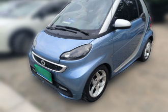 smart fortwo 2014款 1.0 MHD 硬顶城市光波激情版