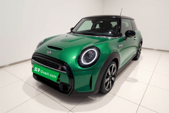 MINI 2022款 改款 2.0T COOPER S 艺术家