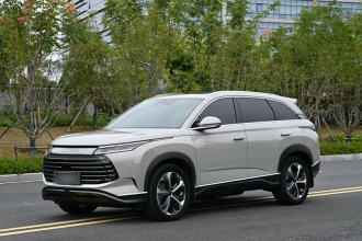 比亚迪 护卫舰07 2023款 DM-i 100KM 旗舰型