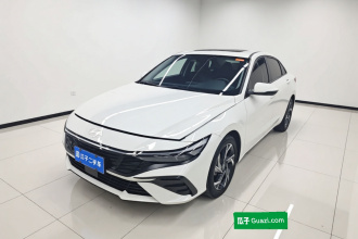 现代 伊兰特 2023款 1.5L CVT LUX尊贵版
