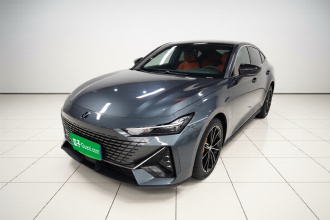 长安UNI-V 2022款 1.5T 尊贵型