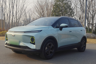 吉利几何E萤火虫 2022款 401KM 玲珑虎 4座