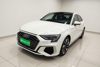 奥迪A3 2024款 A3L Limousine 35 TFSI 时尚运动型