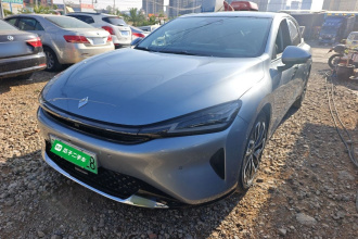 宝骏享境 2025款 插混 140km豪华版