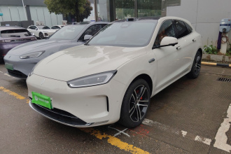 鸿蒙智行 问界M5 2025款 增程   Ultra 四驱版