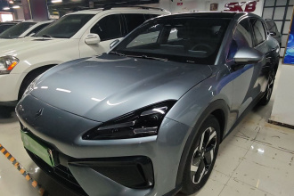 宝骏云海 2024款 140km 插混版