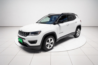 Jeep 指南者 2020款 220T 自动精英版