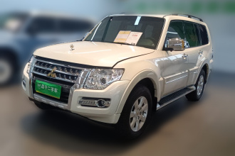 三菱 帕杰罗(进口) 2020款 3.0L 自动尊贵越野版