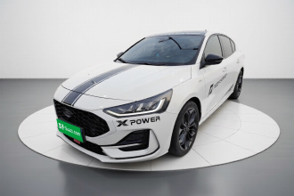 福特 福克斯 2022款 三厢 EcoBoost 180 自动ST Line