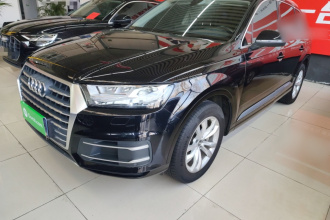 奥迪Q7 2019款 45 TFSI 舒适型