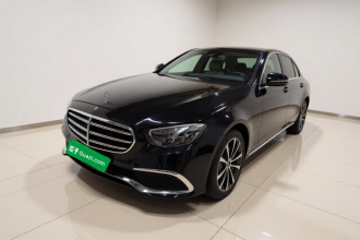 奔驰E级新能源 2022款 改款三 E 350 e L 插电式混合动力轿车