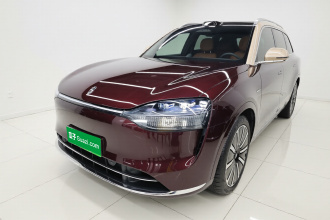 鸿蒙智行 问界M9 2025款 增程 Ultra版 52kWh 6座版 (192线激光雷达）