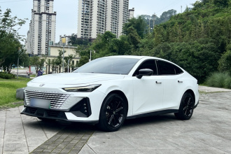 长安UNI-V 智电iDD 2023款  智电iDD 1.5T 113km智趣型