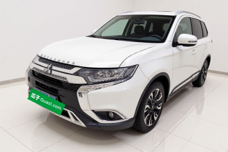 三菱 欧蓝德 2019款 2.0L 两驱畅享版 5座 国VI