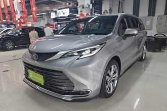 丰田 赛那SIENNA 2023款 2.5L混动 尊贵版