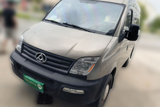 上汽大通MAXUS 新途V80 2015款 2.5T 手动傲运通版短轴中顶