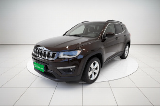 Jeep 指南者 2020款 220T 自动精英版