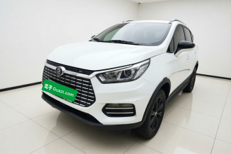 比亚迪 元新能源 2019款 EV360 智联领尚型