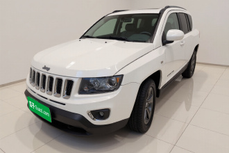 Jeep 指南者(进口) 2013款 2.4L 四驱运动版