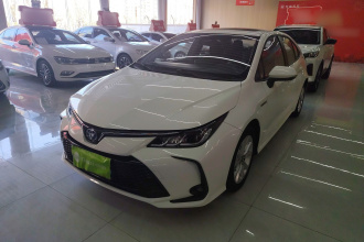 丰田 卡罗拉 2023款 1.8L 智能电混双擎 精英版