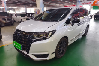 本田 艾力绅 2024款 2.0L e:HEV 豪华版