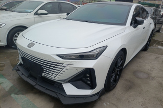 长安UNI-V 2022款 1.5T 尊贵型