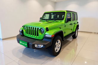 Jeep 牧马人 2019款 2.0T Sahara 四门版 国VI