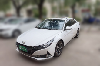 现代 伊兰特 2021款 1.5L CVT LUX尊贵版