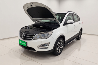 宝骏560 2016款 1.8L iAMT豪华型