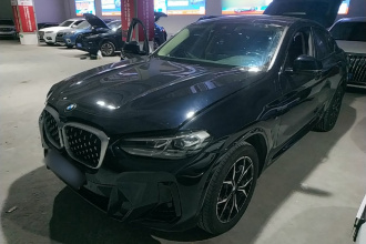 宝马X4 2022款 xDrive 25i M运动套装