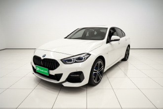 宝马2系(进口) 2023款 改款 225i 四门轿跑车 M运动曜夜套装