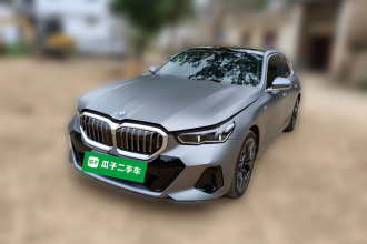 宝马5系 2025款 530Li 尊享型 M运动套装